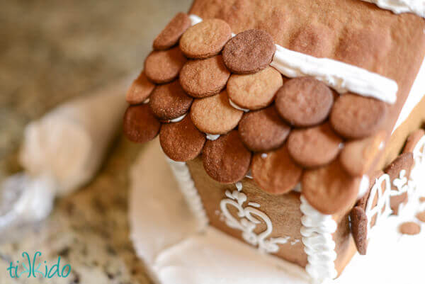 How to Make Gingerbread Shingles for a Gingerbread House | Tikkido.com